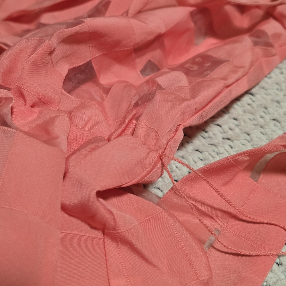CQ By CQ | Medium | Unique Ruffle High Neck Blouse - Picture 15 of 15